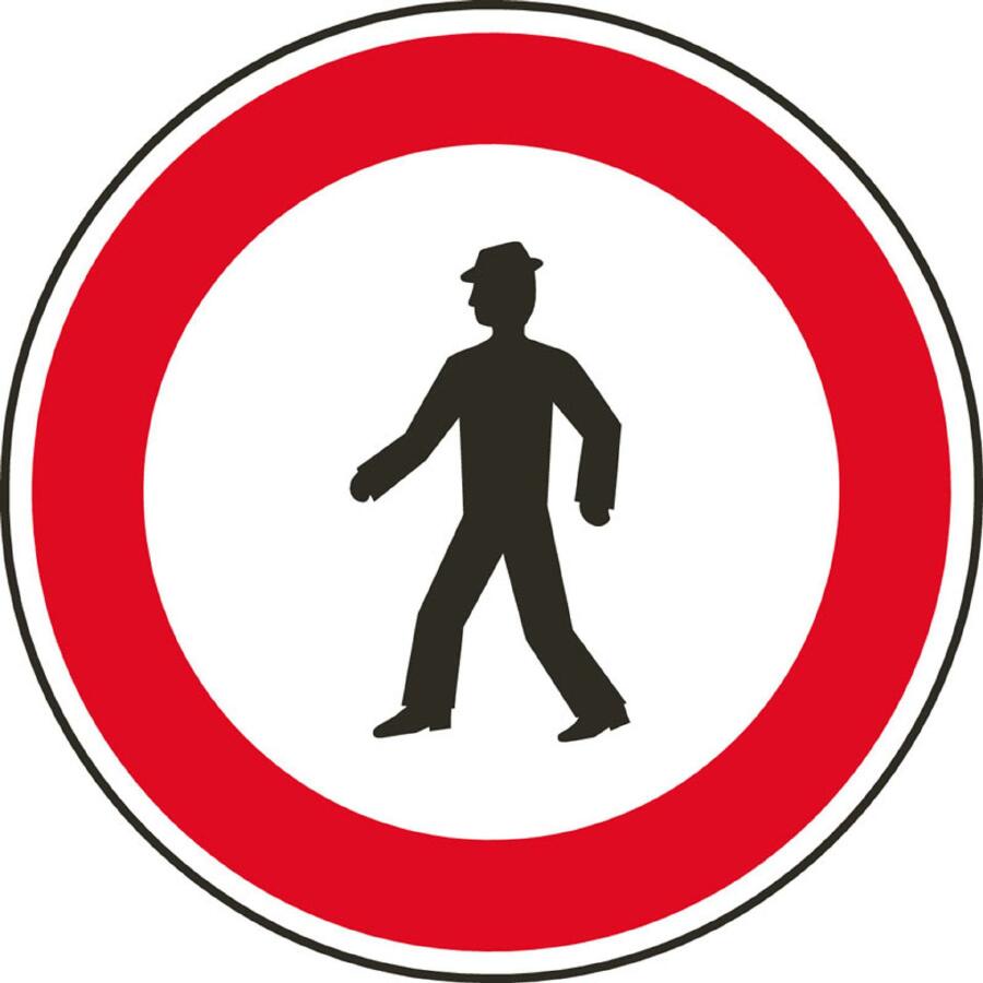 Zákaz vstupu na školní dvůr